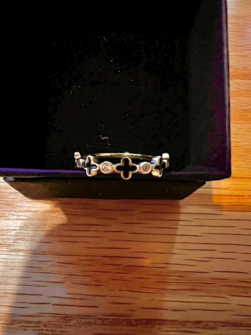 14k Gold and Black Enamel Clover Ring